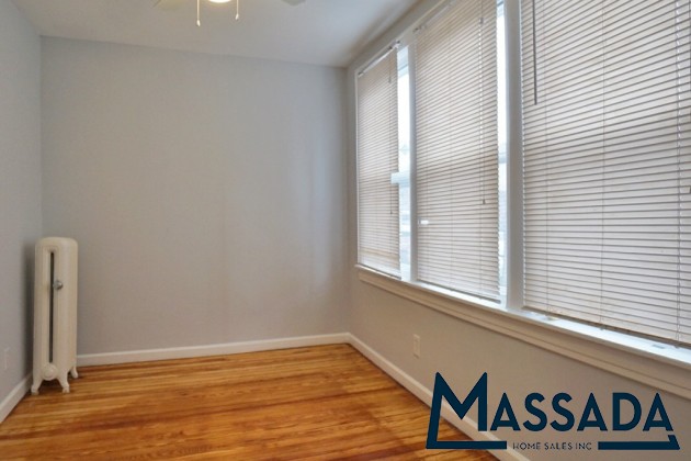 1432-e-91st-st-canarsie-new-york-11236-ZCDcL.jpg